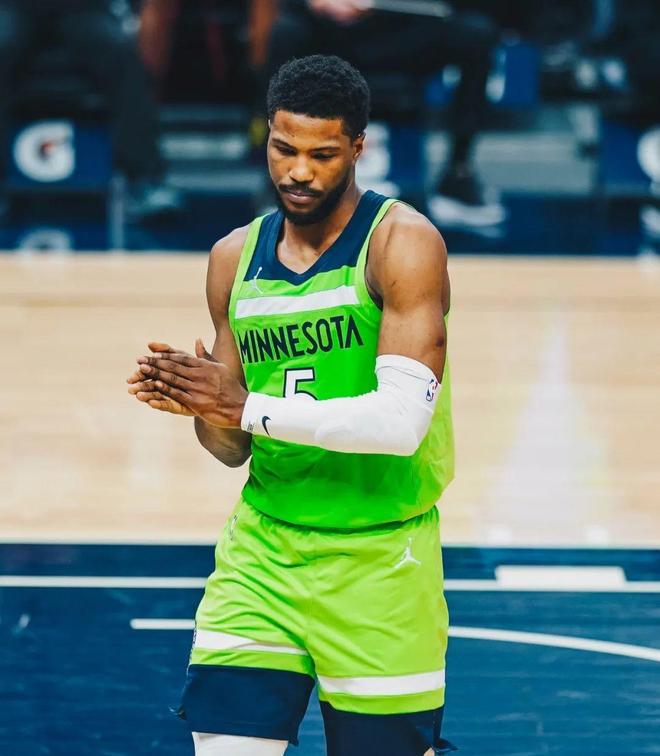 详细阅读:华体会体育-渝州战狼队对阵南城朱雀队,网球热身赛爆冷,门将神扑救主——回归即成焦点的简单介绍 华体会体育-渝州战狼队对阵南城朱雀队,网球热身赛爆冷,门将神扑救主——回归即成焦点的简单介绍