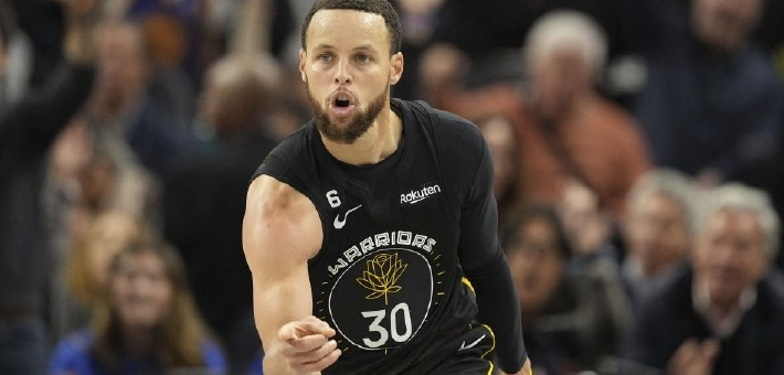 华体会体育- 库里得分集锦 