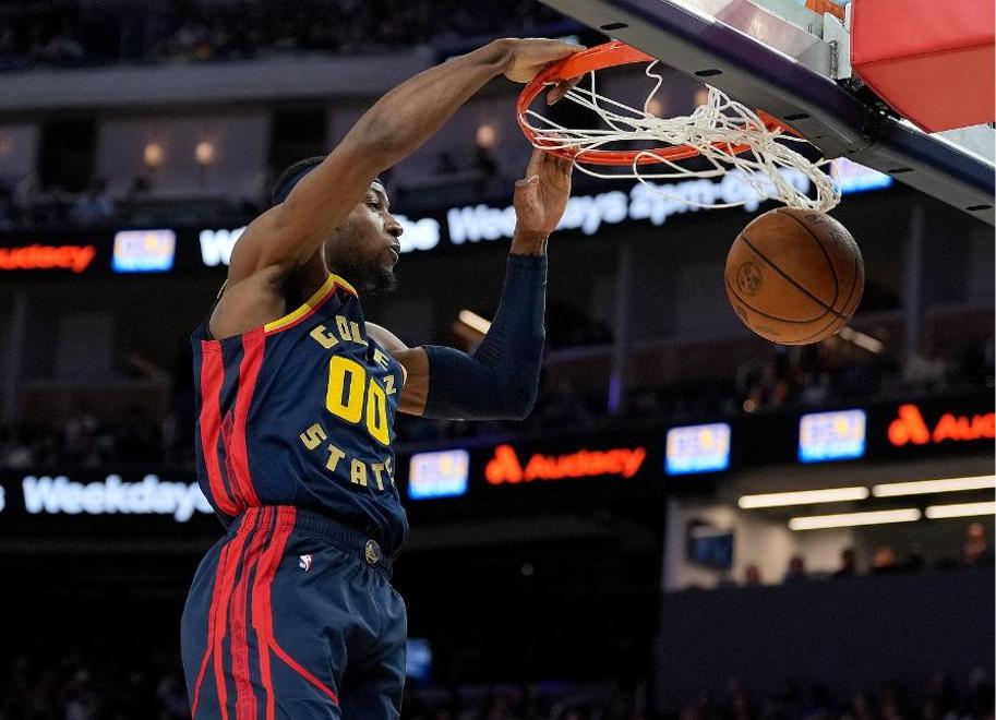 华体会体育-巴特勒在瑞士队比赛中高光表现，绝杀引发热议！的简单介绍