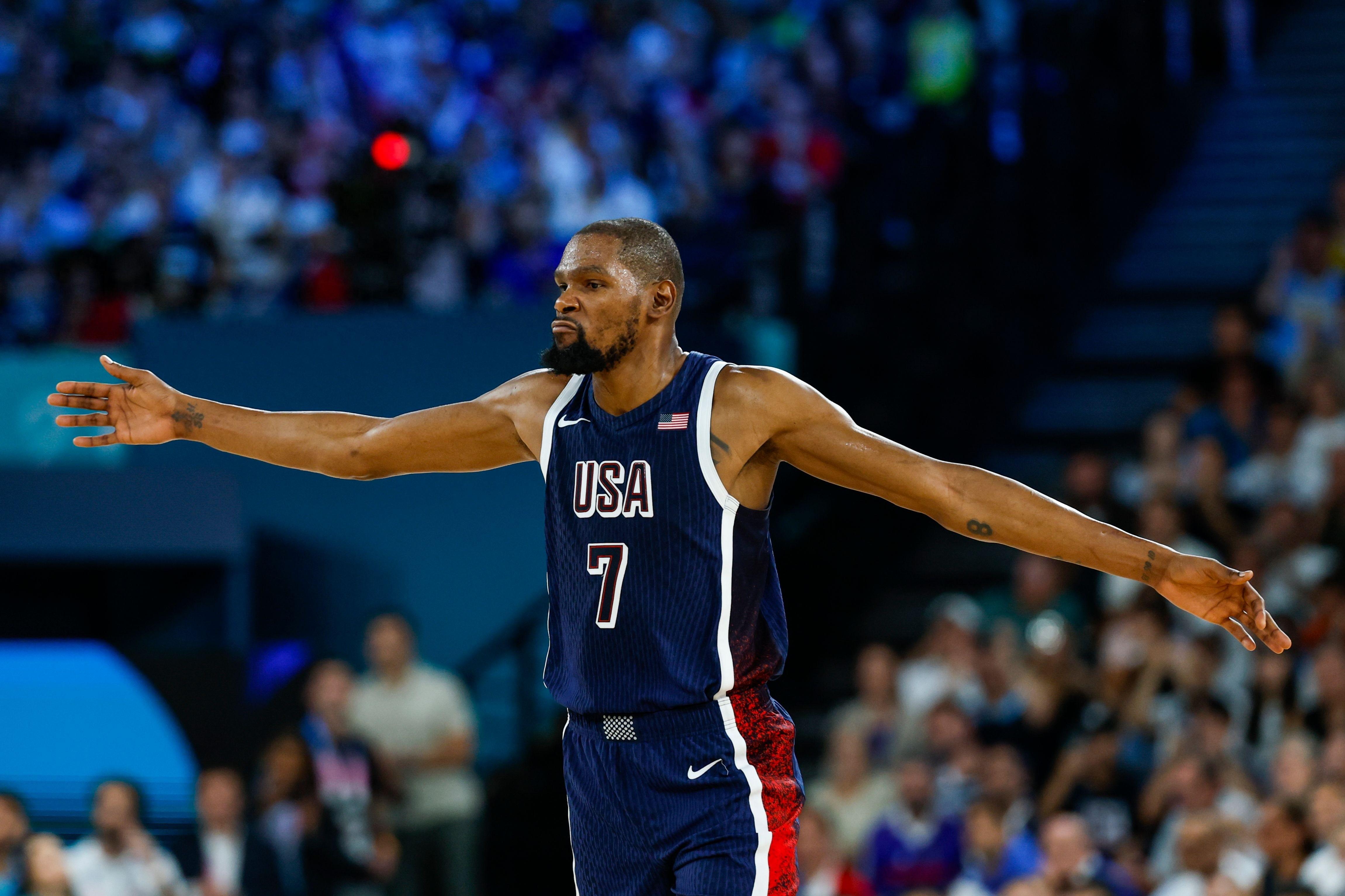 华体会-杜兰特回归赛场，大胜首场状态亮眼，利物浦观众沸腾！的简单介绍