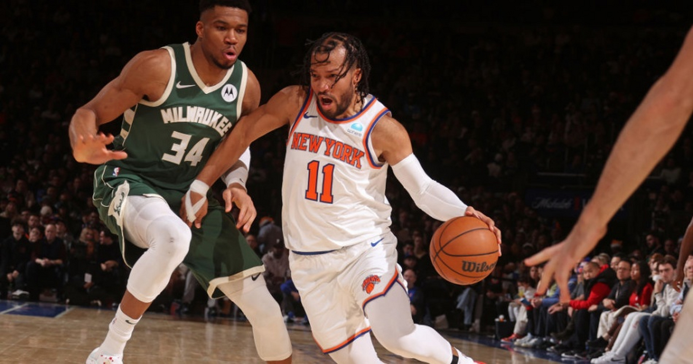 华体会-蒂姆关键节点精彩发挥，雄鹿带队取胜！的简单介绍